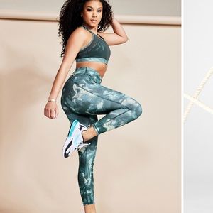Fabletics High-Waisted Printed Powerhold 7/8